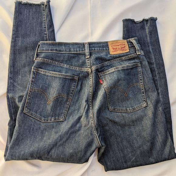 LEVI'S Wedgie Skinny - Picture 3 of 9